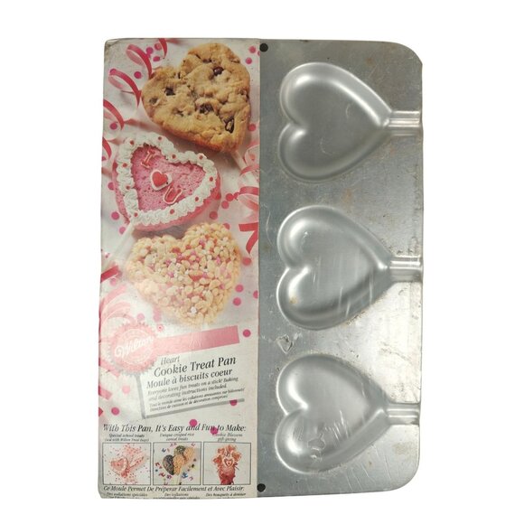 Vintage Wilton Heart Cookie Treat Pan Mold 1995 Aluminum Retro Bakeware - Picture 1 of 5
